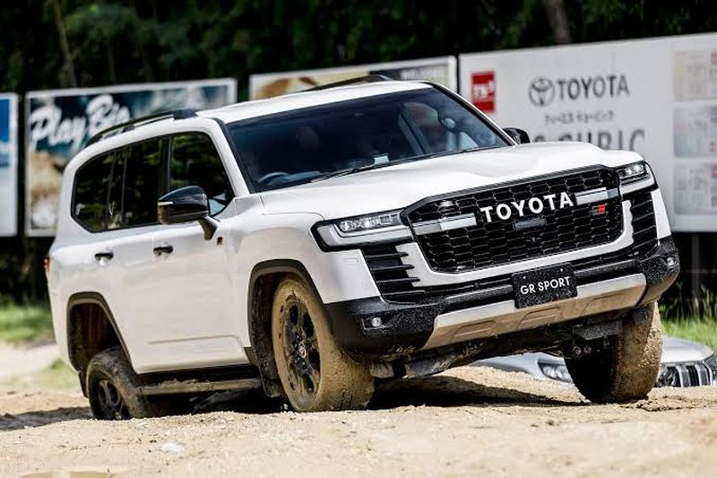 Toyota Land Cruiser 300