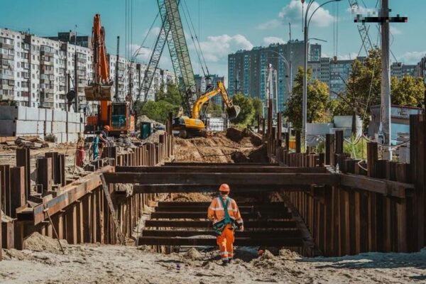 Метро на Виноградар у Києві